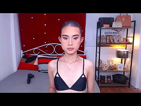 JuicyCockThea online show from February 14, 9:17 am