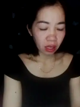 Snapshot of -Lundy- chatting on February 23, 11:35 pm -Lundy- online show from February 23, 11:35 pm