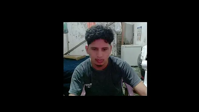 Snapshot of Rodri1k chatting on February 11, 4:39 am Rodri1k online show from February 11, 4:39 am