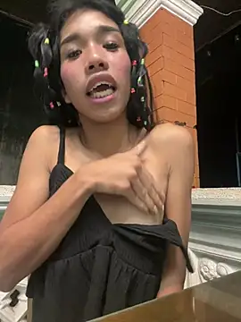 Snapshot of Queenoflustx chatting on August 3, 5:38 pm Queenoflustx online show from August 3, 5:38 pm