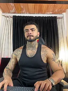 Snapshot of Benjii_Carter1 chatting on March 3, 3:12 am Benjii Carter1 online show from March 3, 3:12 am