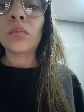 justinahallo online show from May 8, 5:02 am