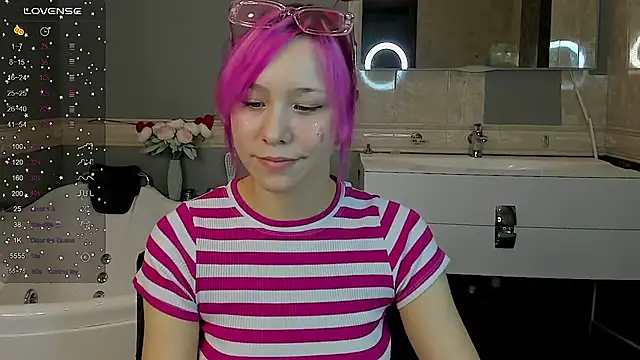 EmilyTrase online show from March 25, 1:33 am