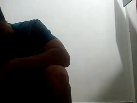 Snapshot of Ironid chatting on March 1, 11:18 pm Ironid online show from March 1, 11:18 pm