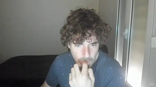 Snapshot of joaquin420_hot chatting on February 11, 2:00 pm joaquin420 hot online show from February 11, 2:00 pm