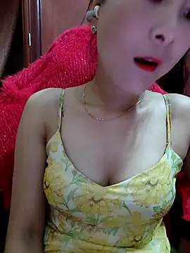 Snapshot of Aly_live chatting on February 27, 5:51 am Aly live online show from February 27, 5:51 am