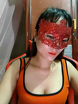 Snapshot of Aly_live chatting on March 1, 1:24 pm Aly live online show from March 1, 1:24 pm