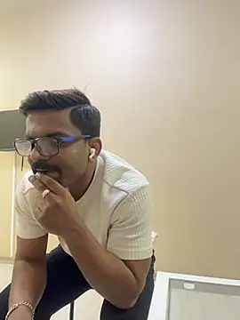 Snapshot of bhagihero chatting on February 9, 2:54 pm bhagihero online show from February 9, 2:54 pm