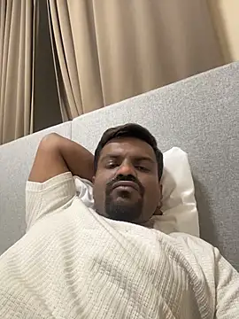 Snapshot of bhagihero chatting on February 13, 9:55 pm bhagihero online show from February 13, 9:55 pm