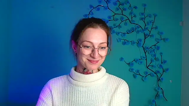 Esmi Winter online show from March 15, 12:22 pm