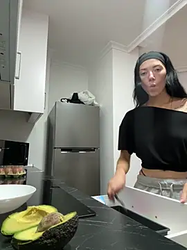 Snapshot of Karmenlovex chatting on March 2, 2:13 pm Karmenlovex online show from March 2, 2:13 pm