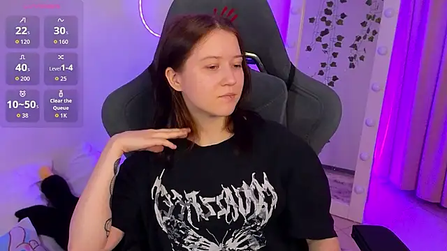 MmollyMay online show from February 20, 10:16 am