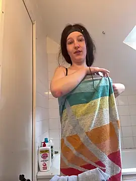 Snapshot of Mis-Elisa96 chatting on March 3, 9:37 am Mis-Elisa96 online show from March 3, 9:37 am