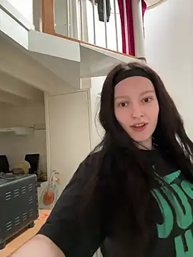 Snapshot of Mis-Elisa96 chatting on March 10, 4:45 pm Mis-Elisa96 online show from March 10, 4:45 pm