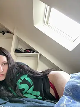 Snapshot of Mis-Elisa96 chatting on March 16, 4:44 pm Mis-Elisa96 online show from March 16, 4:44 pm
