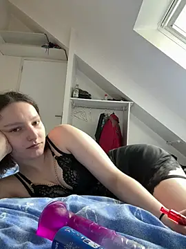 Snapshot of Mis-Elisa96 chatting on May 2, 1:49 pm Mis-Elisa96 online show from May 2, 1:49 pm