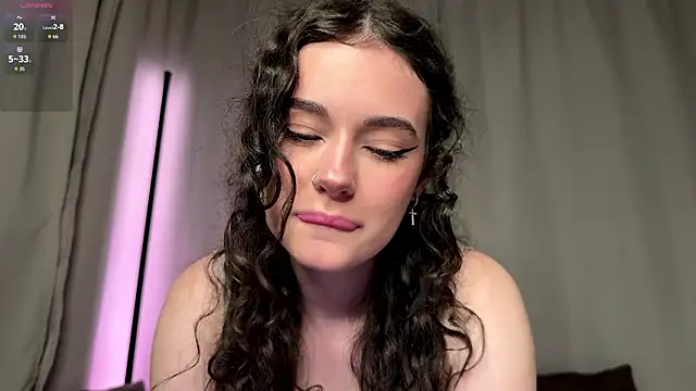 Moonfaairy online show from March 26, 7:19 pm