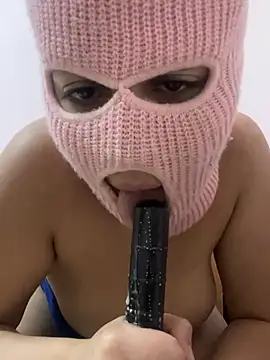 faettaa online show from February 18, 2:57 pm