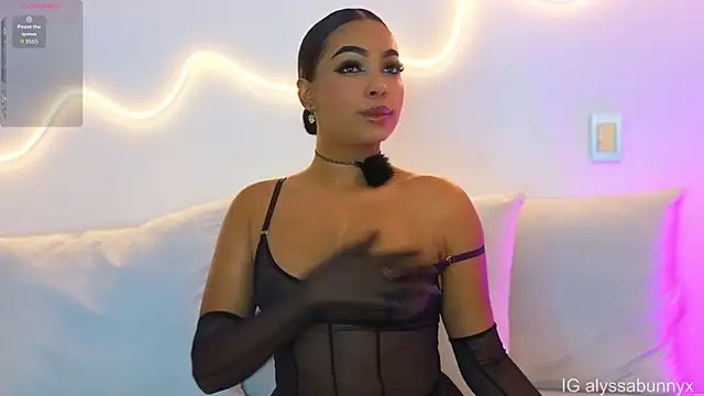 Snapshot of Alyssa_bunnyx chatting on April 26, 3:59 am Alyssa bunnyx online show from April 26, 3:59 am