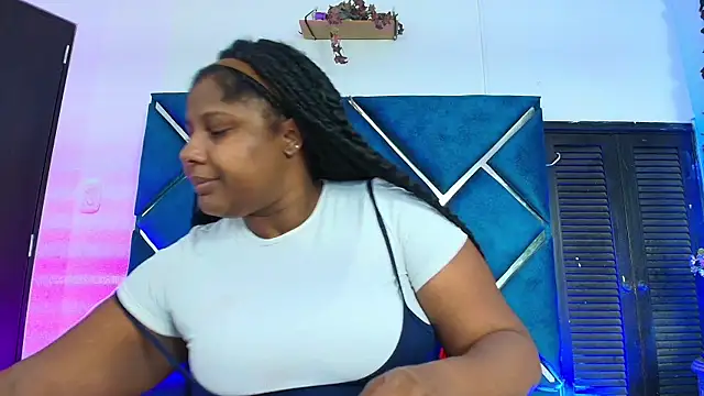 Snapshot of AlexaRousse4u chatting on May 12, 10:18 pm AlexaRousse4u online show from May 12, 10:18 pm