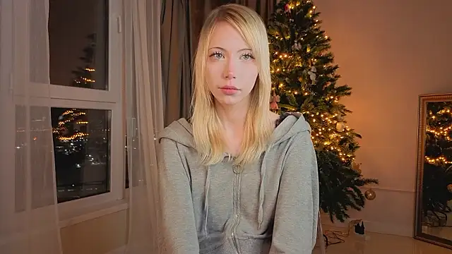 UWU flower online show from February 17, 1:40 pm