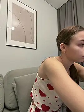  Patricia P online show from April 10, 3:56 am