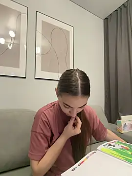  Patricia P online show from April 15, 4:52 am