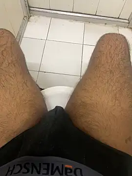 Snapshot of Dazzling_dude chatting on February 10, 6:56 pm Dazzling dude online show from February 10, 6:56 pm