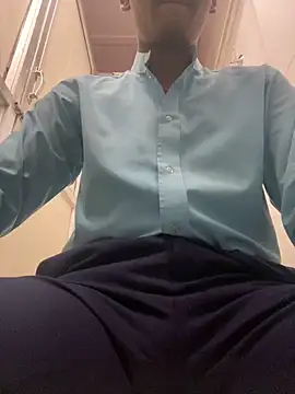 Snapshot of Dazzling_dude chatting on February 22, 6:17 pm Dazzling dude online show from February 22, 6:17 pm