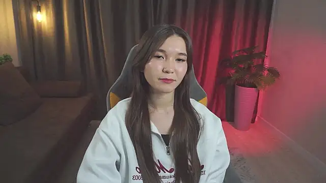 Snapshot of MentallyMonika chatting on February 19, 4:58 pm MentallyMonika online show from February 19, 4:58 pm