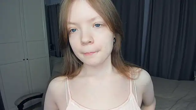 LavenderMitten online show from April 9, 5:51 am