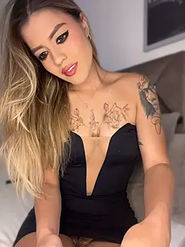 Snapshot of GabrielaS_ chatting on May 15, 10:28 pm GabrielaS online show from May 15, 10:28 pm