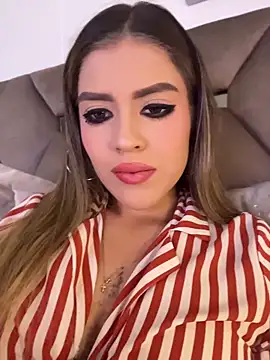 Snapshot of GabrielaS_ chatting on May 22, 10:15 pm GabrielaS online show from May 22, 10:15 pm