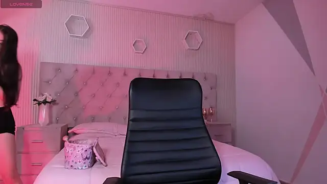 DulcePrince  online show from March 11, 4:02 pm