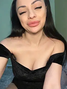 Layana Ro online show from February 21, 5:14 pm