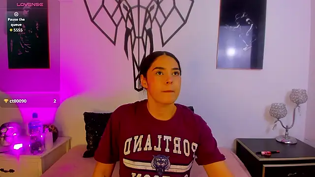 Snapshot of antonella_as chatting on February 26, 1:04 am antonella as online show from February 26, 1:04 am