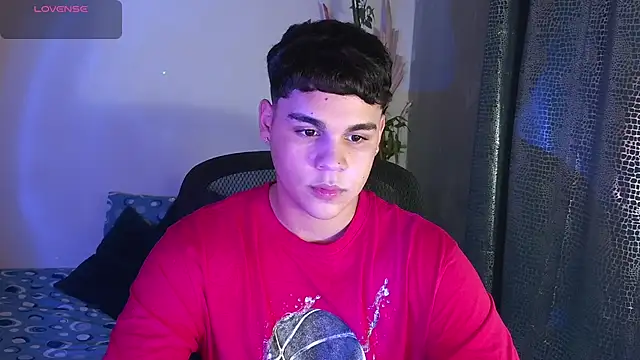 eithan jonnes online show from February 28, 9:05 pm