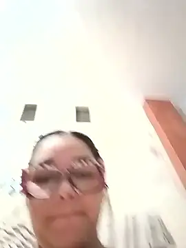 Snapshot of samantha-691 chatting on February 28, 3:51 am samantha-691 online show from February 28, 3:51 am