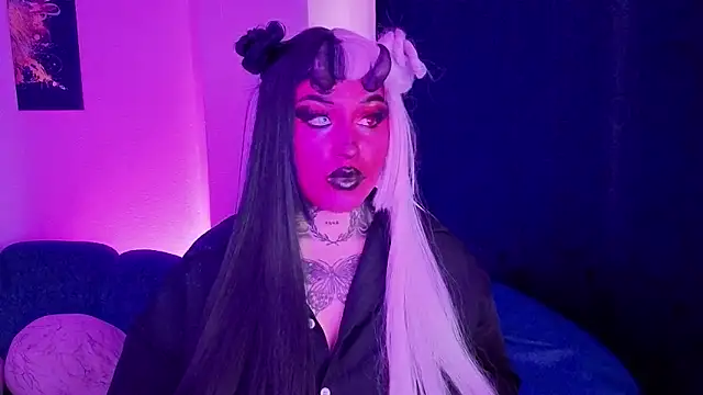 meowboo online show from May 8, 7:41 pm