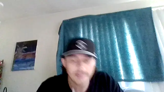 Snapshot of Tallhungandcloudy chatting on February 21, 10:00 pm Tallhungandcloudy online show from February 21, 10:00 pm