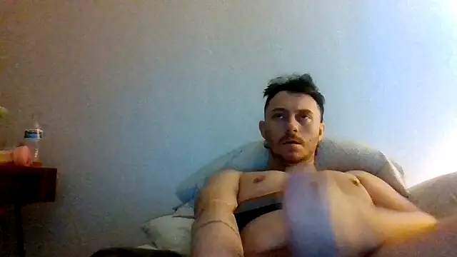 Tallhungandcloudy online show from March 4, 11:55 pm