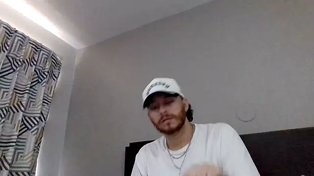 Tallhungandcloudy online show from April 24, 11:07 pm