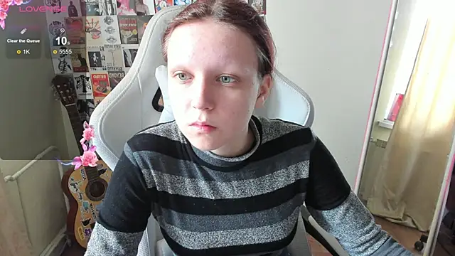 NikolFlostt online show from April 2, 1:03 am