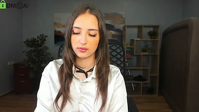 Snapshot of Effy_Royse chatting on June 23, 5:27 am Effy Royse online show from June 23, 5:27 am