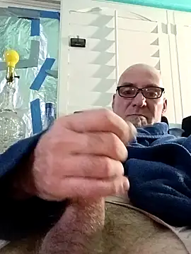 Snapshot of scott12347762 chatting on February 19, 5:03 am scott12347762 online show from February 19, 5:03 am