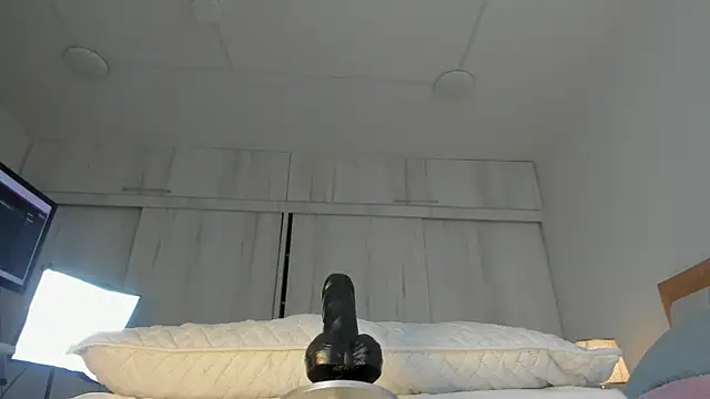 Snapshot of Bunny_Blush1 chatting on March 4, 8:48 pm Bunny Blush1 online show from March 4, 8:48 pm