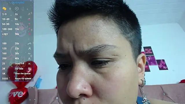 Snapshot of nat_evans8 chatting on June 5, 2:40 am nat evans8 online show from June 5, 2:40 am
