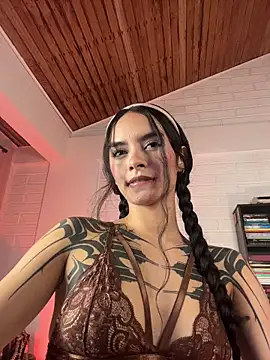 Snapshot of cristal_roberts chatting on July 1, 12:23 am cristal roberts online show from July 1, 12:23 am