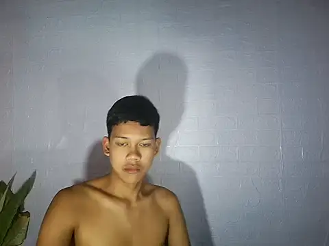 UrAsian Turjak online show from April 8, 11:16 pm