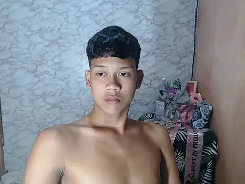 Snapshot of UrAsian_Turjak chatting on June 19, 11:25 am UrAsian Turjak online show from June 19, 11:25 am